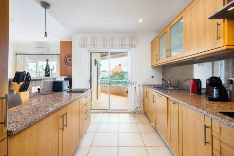 Para venda, apartamento de luxo T2 no golfe em Vale da Pinta