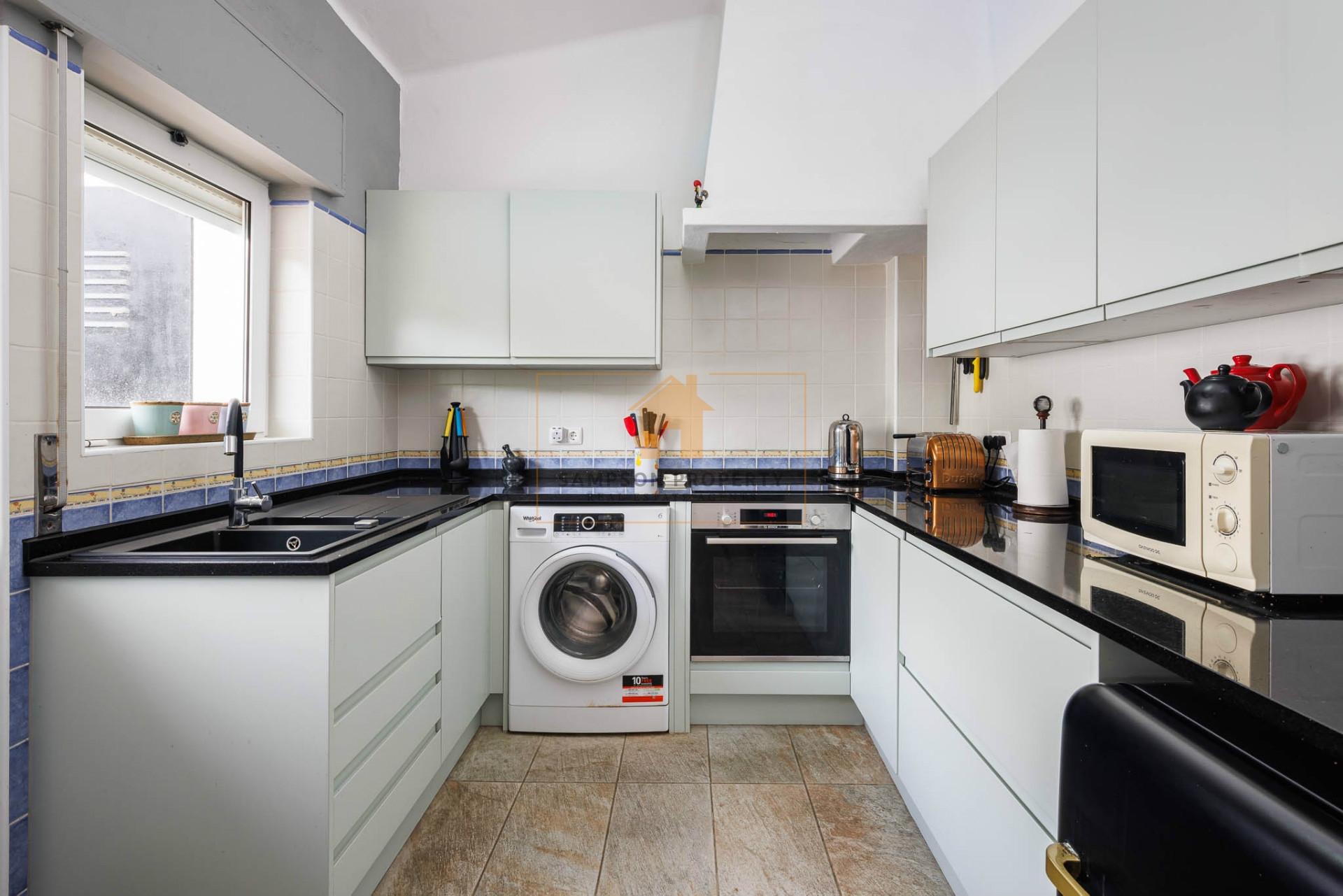 Apartamento T2 para venda em Carvoeiro, Algarve