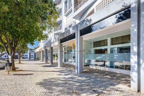 Espaço comercial para venda em Lagoa