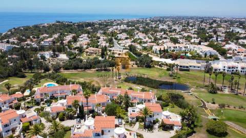 Para venda – Apartamento T1 em Carvoeiro com vista mar