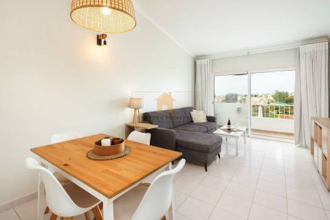 Para venda – Apartamento T1 em Carvoeiro com vista mar