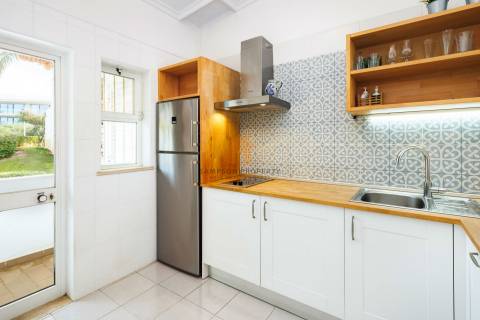 Para venda – Apartamento T1 em Carvoeiro com vista mar