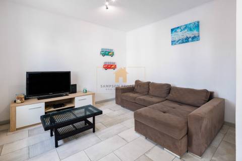 Para venda – Apartamento T2 com amplo terraço a 100m da Praia de Carvoeiro