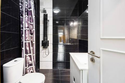 Para venda – Apartamento T2 com amplo terraço a 100m da Praia de Carvoeiro