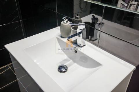 Para venda – Apartamento T2 com amplo terraço a 100m da Praia de Carvoeiro