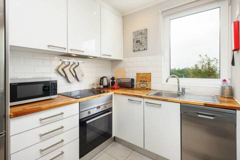 Apartamento T1 remodelado para venda em Carvoeiro