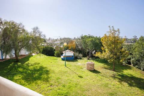 Apartamento T1 remodelado para venda em Carvoeiro