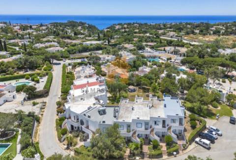 Apartamento T1 remodelado para venda em Carvoeiro