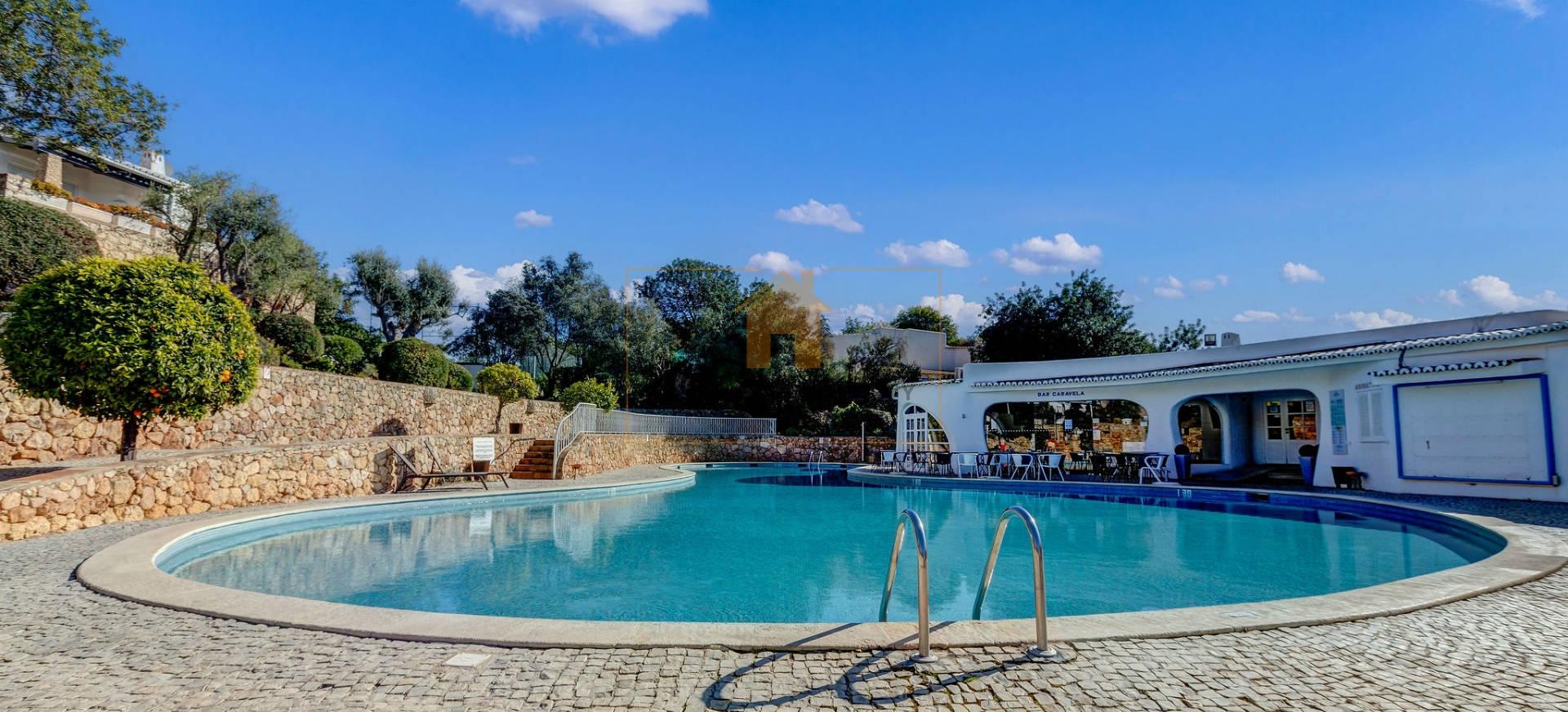 Apartamento T1 remodelado para venda em Carvoeiro