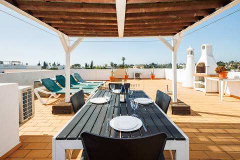 Para venda apartamento T1+1 em Carvoeiro