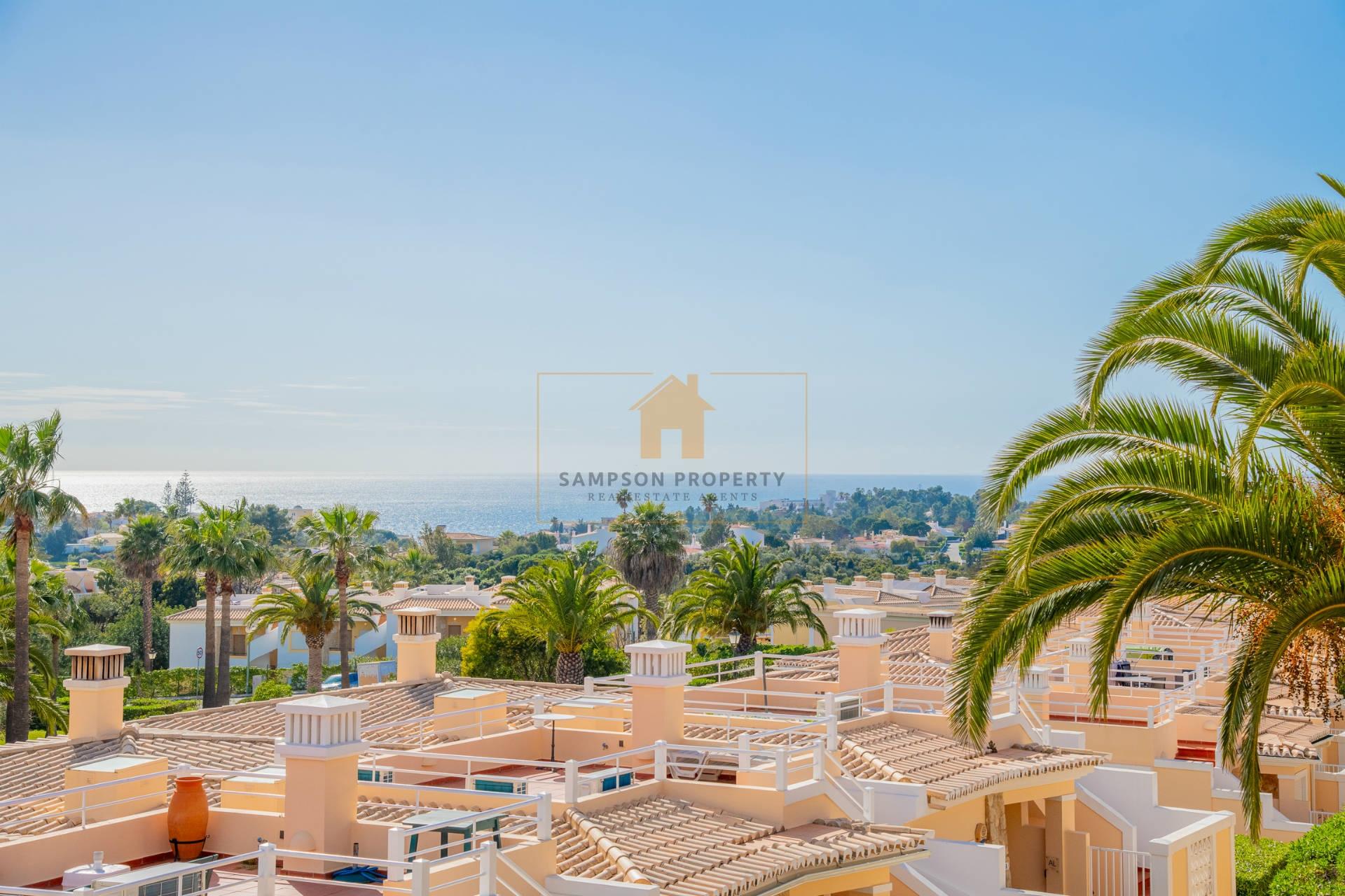 Para venda T1 de luxo, remodelado, com vista mar em Carvoeiro no Clube Golfemar