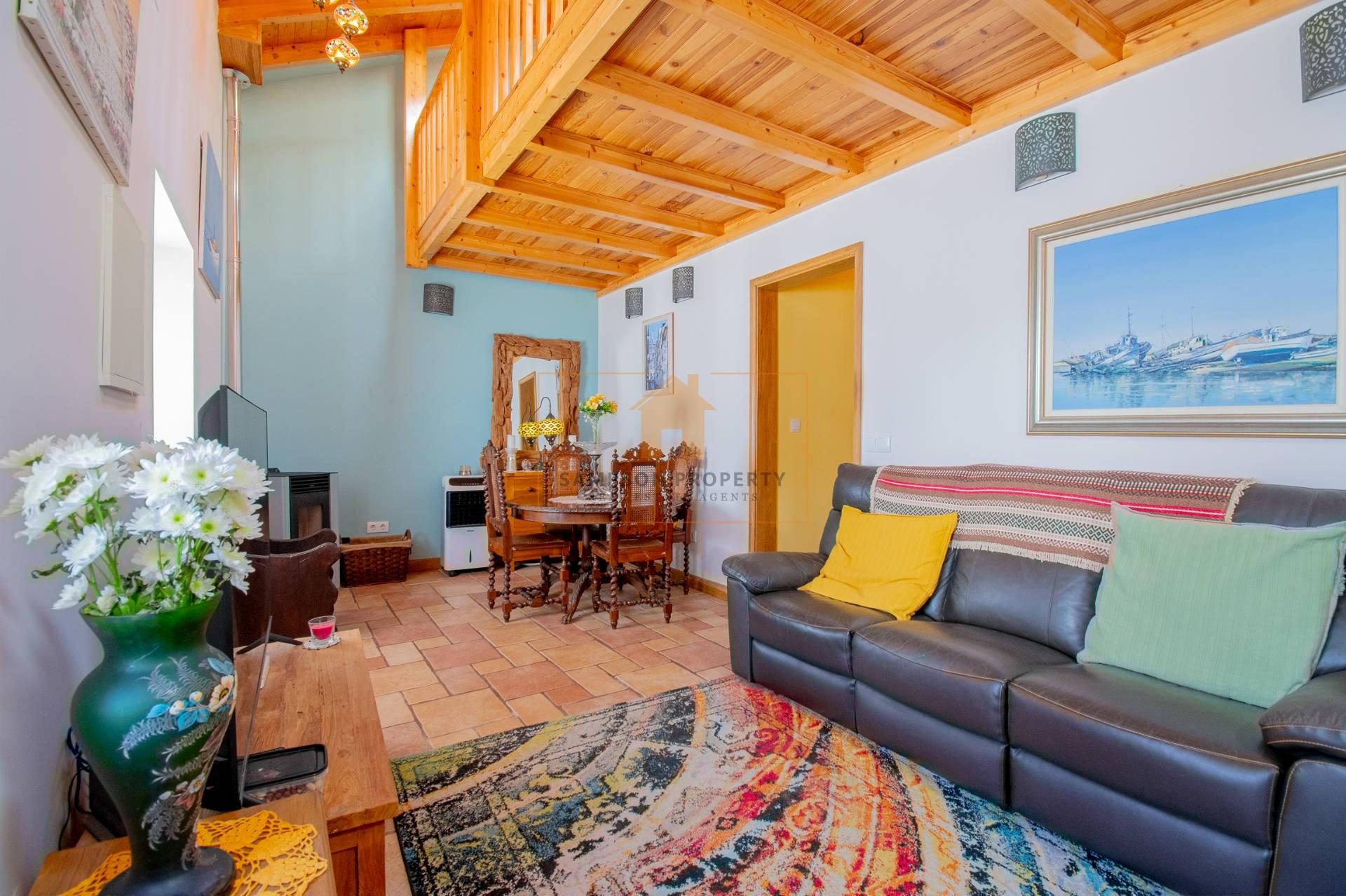 Encantadora casa de povoação T1+ 1 à venda em Ferragudo