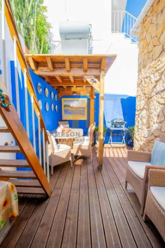 Encantadora casa de povoação T1+ 1 à venda em Ferragudo