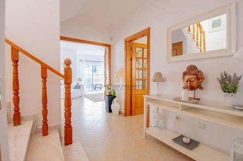 Moradia com 2 quartos e piscina privada para venda em Ferragudo