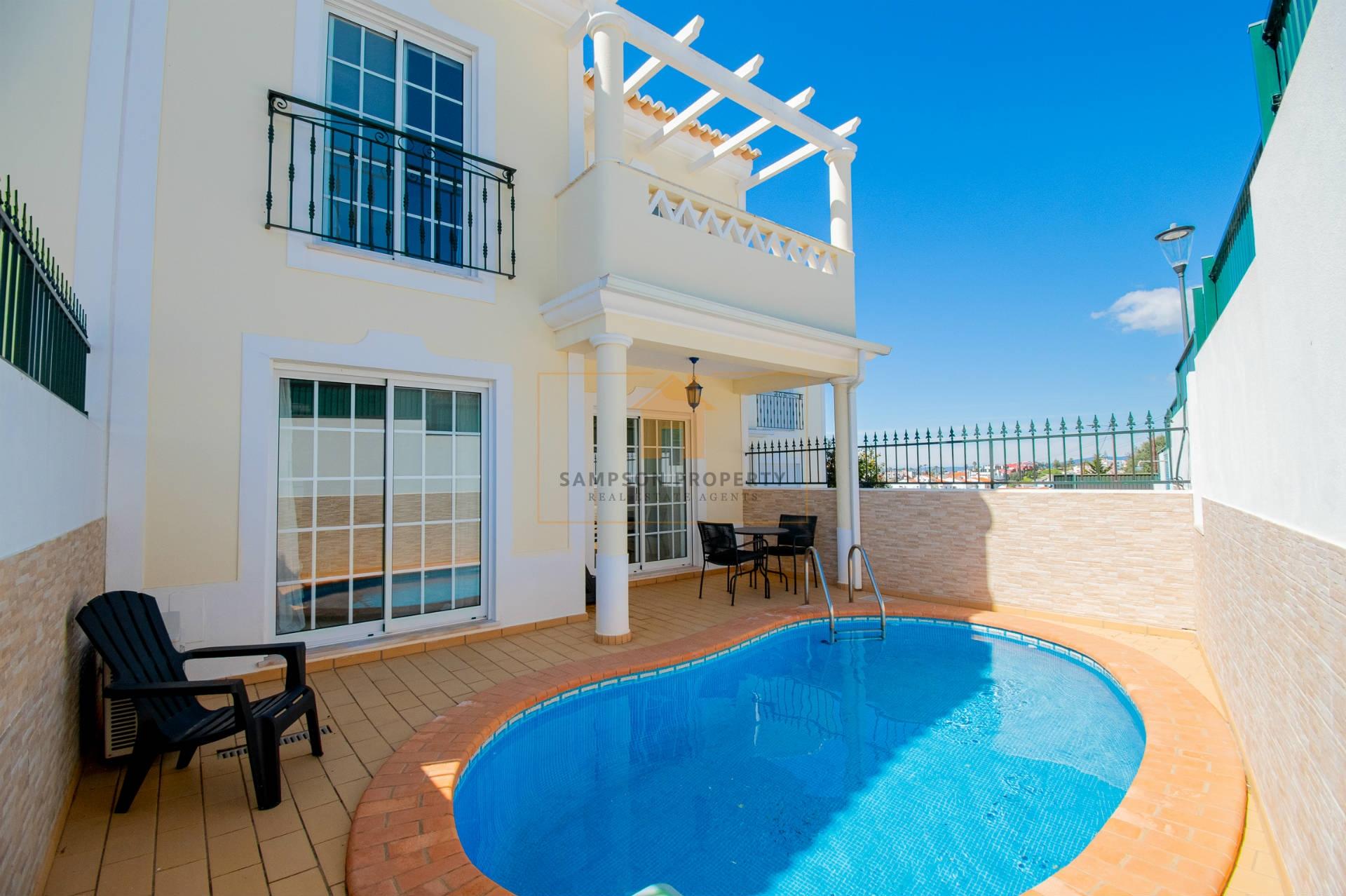 Moradia com 2 quartos e piscina privada para venda em Ferragudo