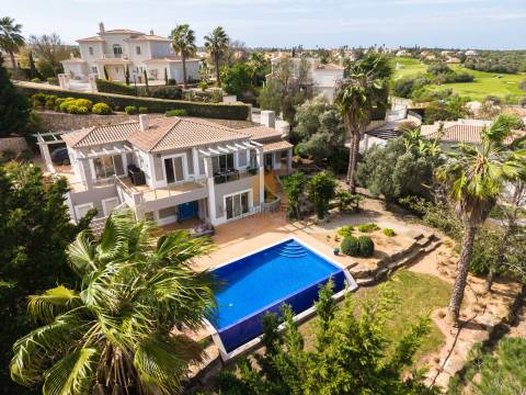 Encantadora moradia com 3 quartos para venda em Vale da Pinta, Carvoeiro