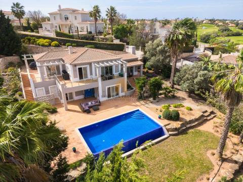 Encantadora moradia com 3 quartos para venda em Vale da Pinta, Carvoeiro