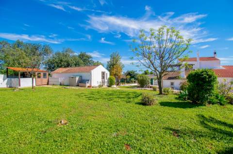 Moradia renovada com 3 quartos para venda em Silves