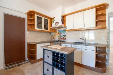 Moradia renovada com 3 quartos para venda em Silves