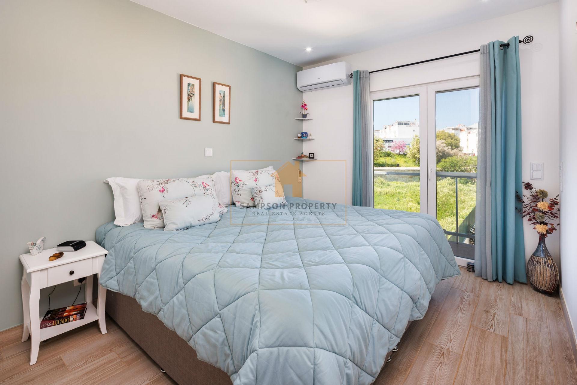 Moradia com 3 quartos, piscina e garagem para venda em Bella Vista, Ferragudo