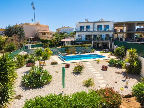 Moradia com 3 quartos, piscina e garagem para venda em Bella Vista, Ferragudo