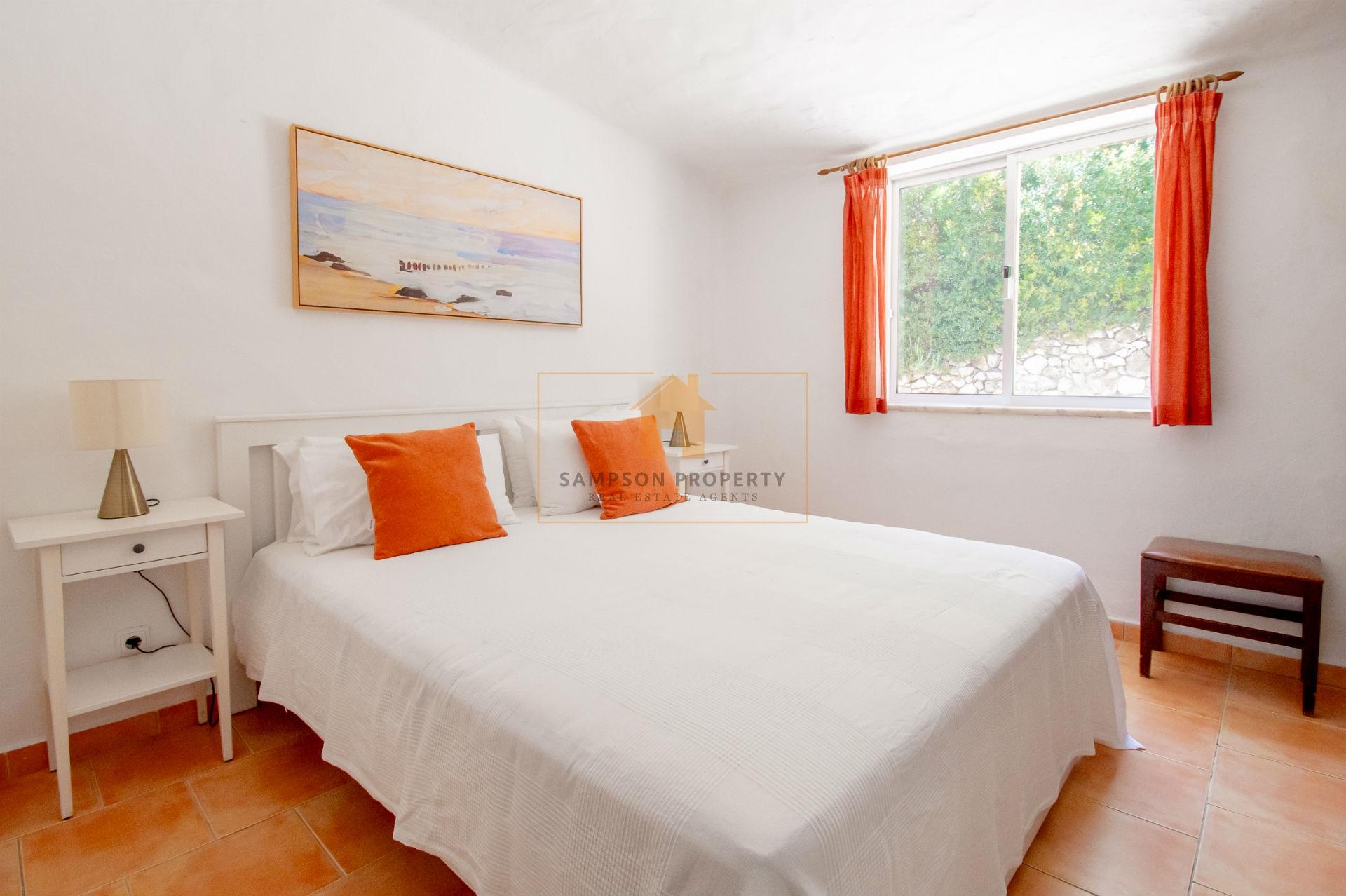 Para venda na Quinta do Paraíso, Carvoeiro, moradia com 2 quartos e jardim privado