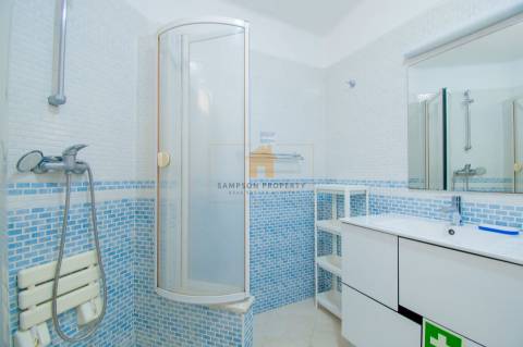 Para venda na Quinta do Paraíso, Carvoeiro, moradia com 2 quartos e jardim privado