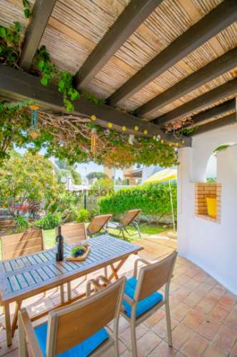 Para venda na Quinta do Paraíso, Carvoeiro, moradia com 2 quartos e jardim privado