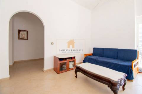 Apartamento T1 para venda em Armação de Pêra com garagem e piscina partilhada