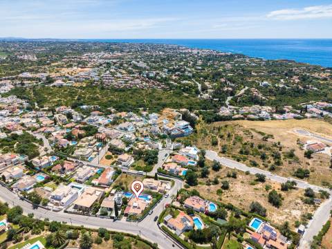Para venda - Moradia de 3 quartos com piscina em Carvoeiro