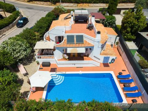 Para venda - Moradia de 3 quartos com piscina em Carvoeiro
