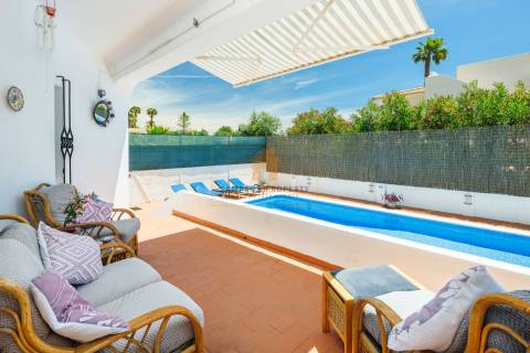 Para venda - Moradia de 3 quartos com piscina em Carvoeiro