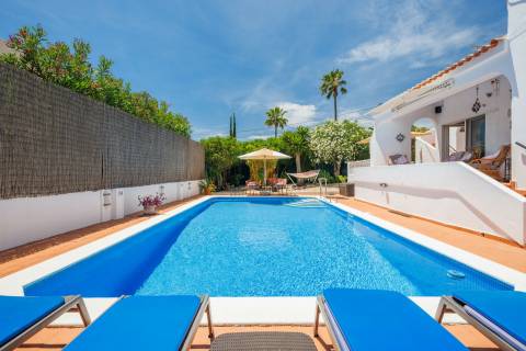 Para venda - Moradia de 3 quartos com piscina em Carvoeiro