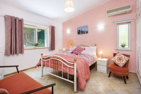 Para venda - Moradia de 3 quartos com piscina em Carvoeiro