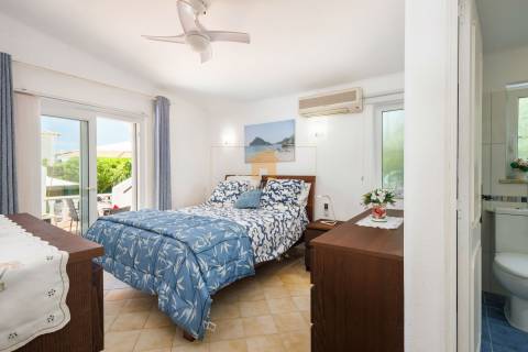 Para venda - Moradia de 3 quartos com piscina em Carvoeiro