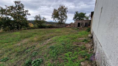 Moradia Isolada T2+1 Venda em Vale do Massueime,Pinhel