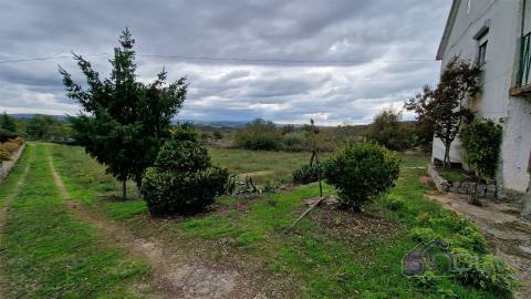 Moradia Isolada T2+1 Venda em Vale do Massueime,Pinhel