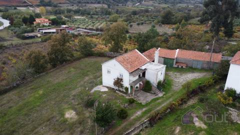 Moradia Isolada T2+1 Venda em Vale do Massueime,Pinhel