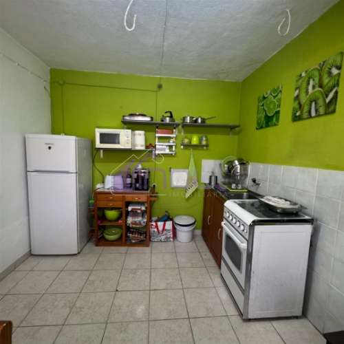 Oportunidade Única: Moradia V4 com Terreno e Vista Deslumbrante em Porto de Vacas