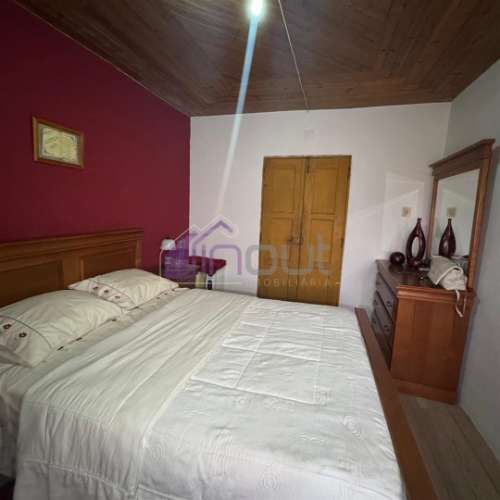 Oportunidade Única: Moradia V4 com Terreno e Vista Deslumbrante em Porto de Vacas