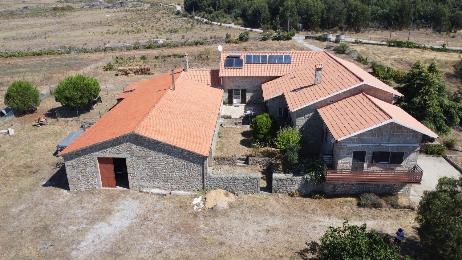 Fantástica Propriedade Rural com 7,04 Hectares em Monsanto – A Aldeia Mais Portuguesa de Portugal