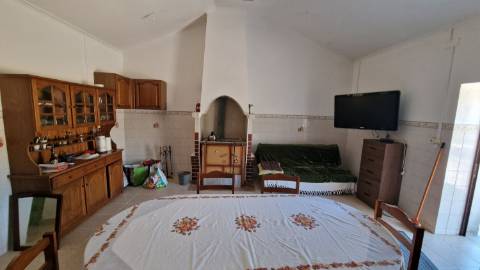 Fantástica Propriedade Rural com 7,04 Hectares em Monsanto – A Aldeia Mais Portuguesa de Portugal