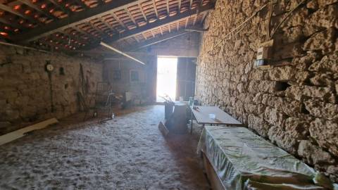 Fantástica Propriedade Rural com 7,04 Hectares em Monsanto – A Aldeia Mais Portuguesa de Portugal