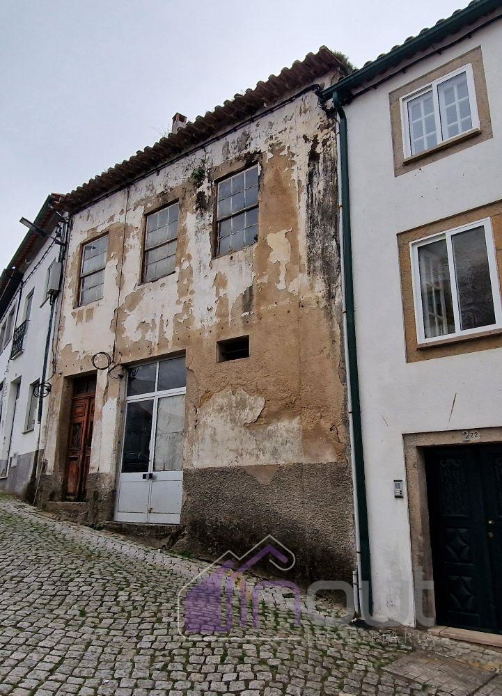 Moradia em Banda T5 Venda em Pinhel,Pinhel