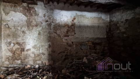 Moradia em Banda T5 Venda em Pinhel,Pinhel