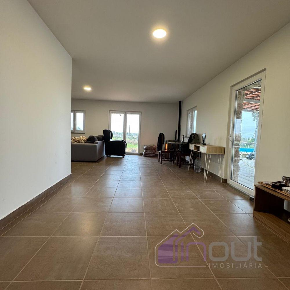 Moradia T3 com Piscina em Castelo Branco Imóvel  200.000€