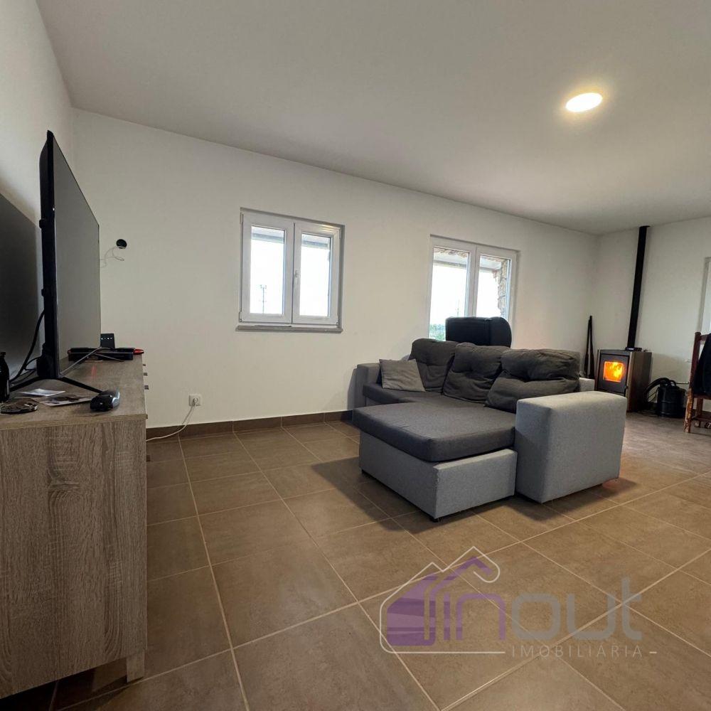 Moradia T3 com Piscina em Castelo Branco Imóvel  200.000€