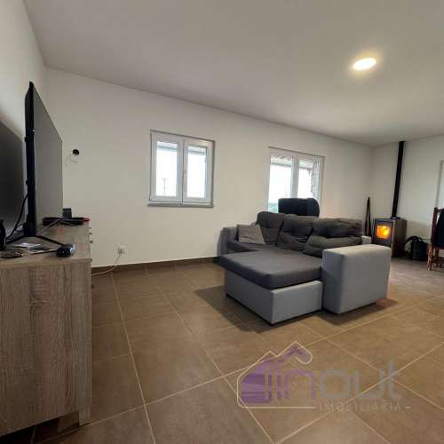 Moradia T3 com Piscina em Castelo Branco Imóvel  200.000€