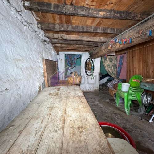 Moradia  V2  em Pedra para Recuperar – Orca, Fundão