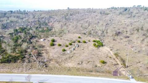 Terreno com eletricidade e água a 7 minutos da Guarda